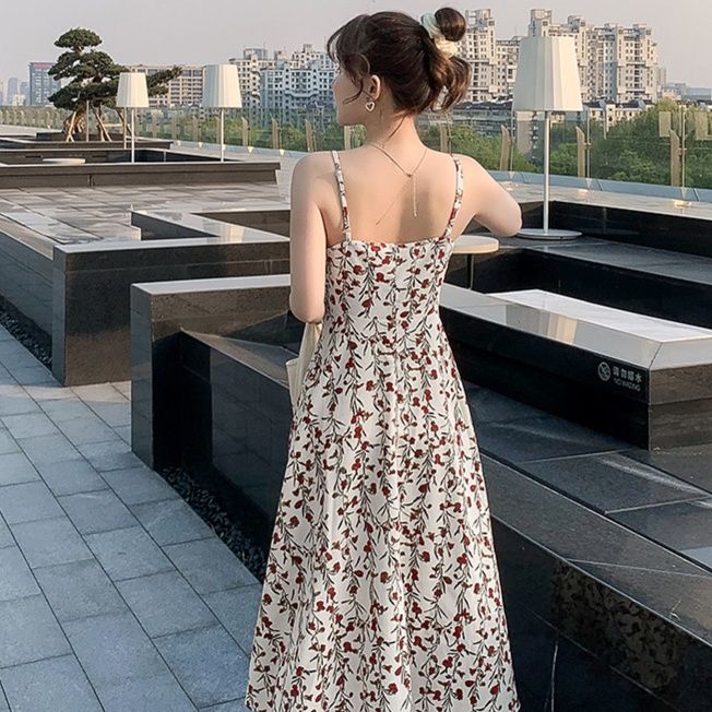 花柄ワンピース 優美な小花柄キャミワンピース