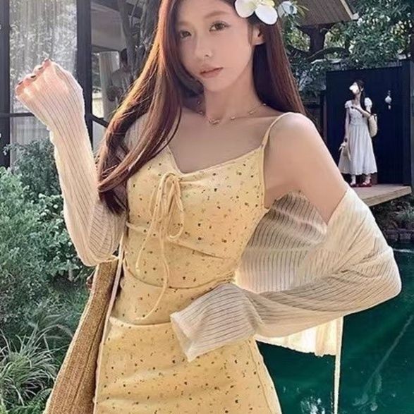 花柄ワンピース 小花模様キャミソールミニワンピース