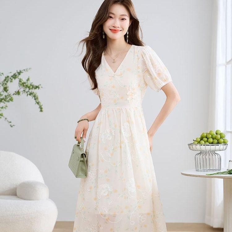 https://fulmo-img-server.com/flowerdress/1756546763084_vaudrr8o_mee8p2r3.jpeg