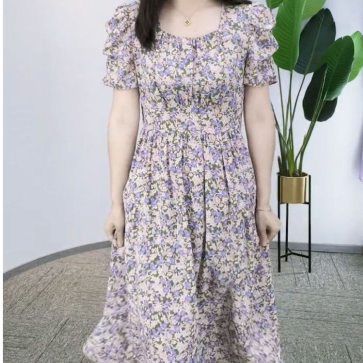 https://fulmo-img-server.com/flowerdress/1756819238088_apu86rd3_4xvxliz5.jpeg