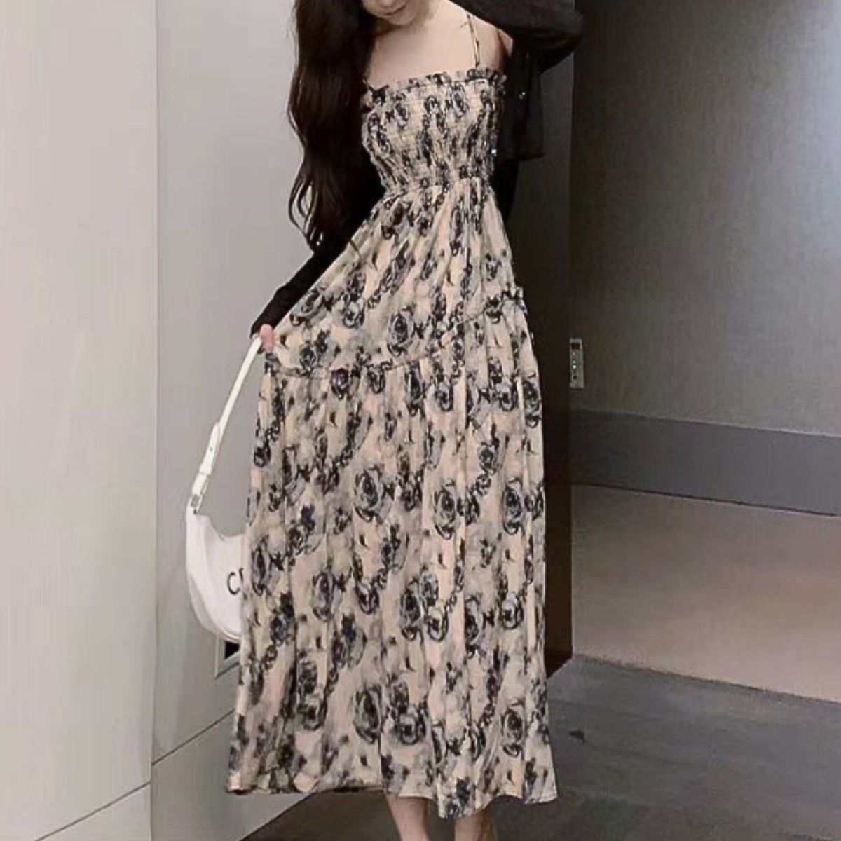 https://fulmo-img-server.com/flowerdress/34601c16-02d7-4f63-9cb2-c225b972a2d0.jpg