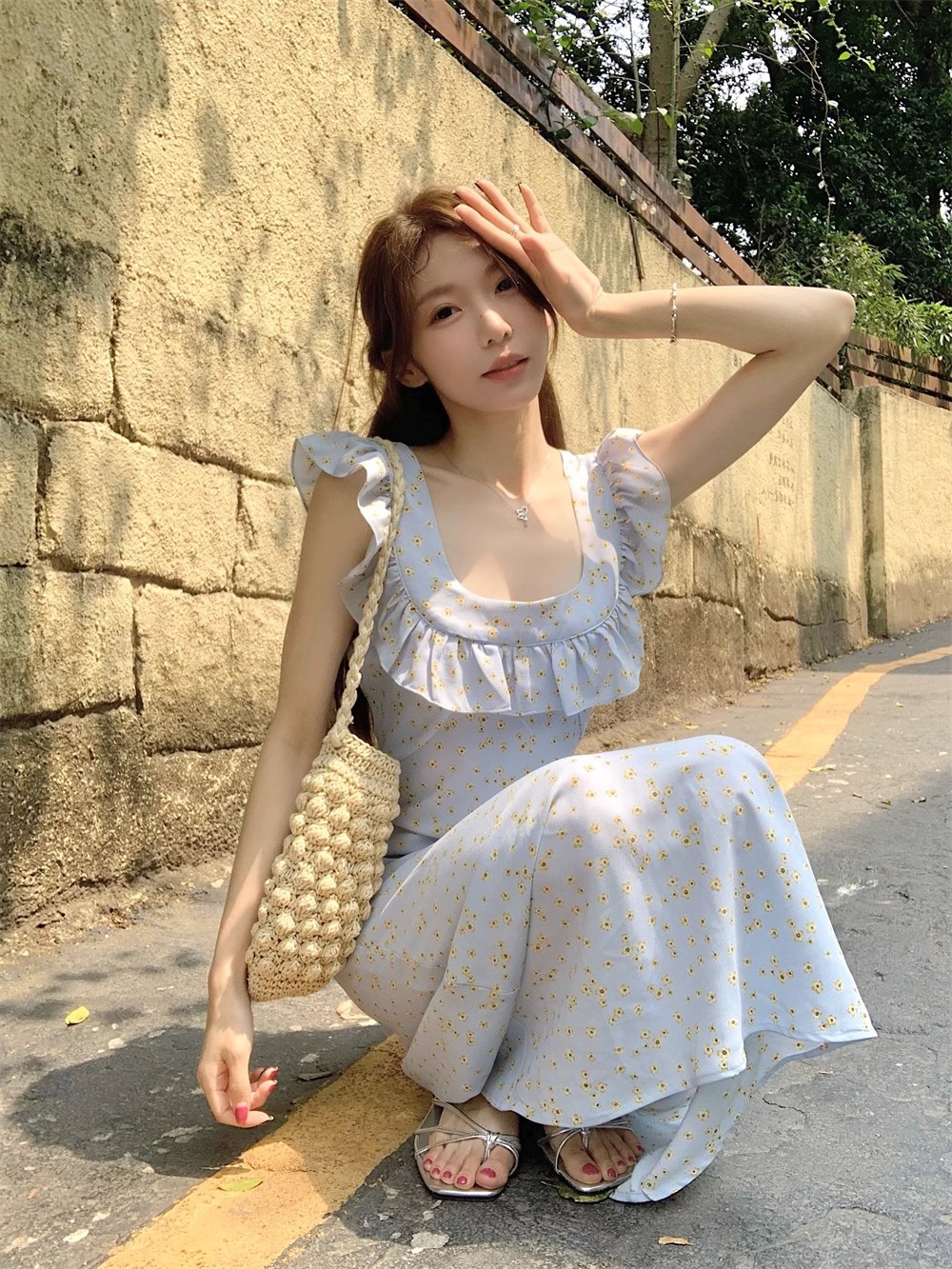 花柄ワンピース 小花柄フリルノースリーブワンピース