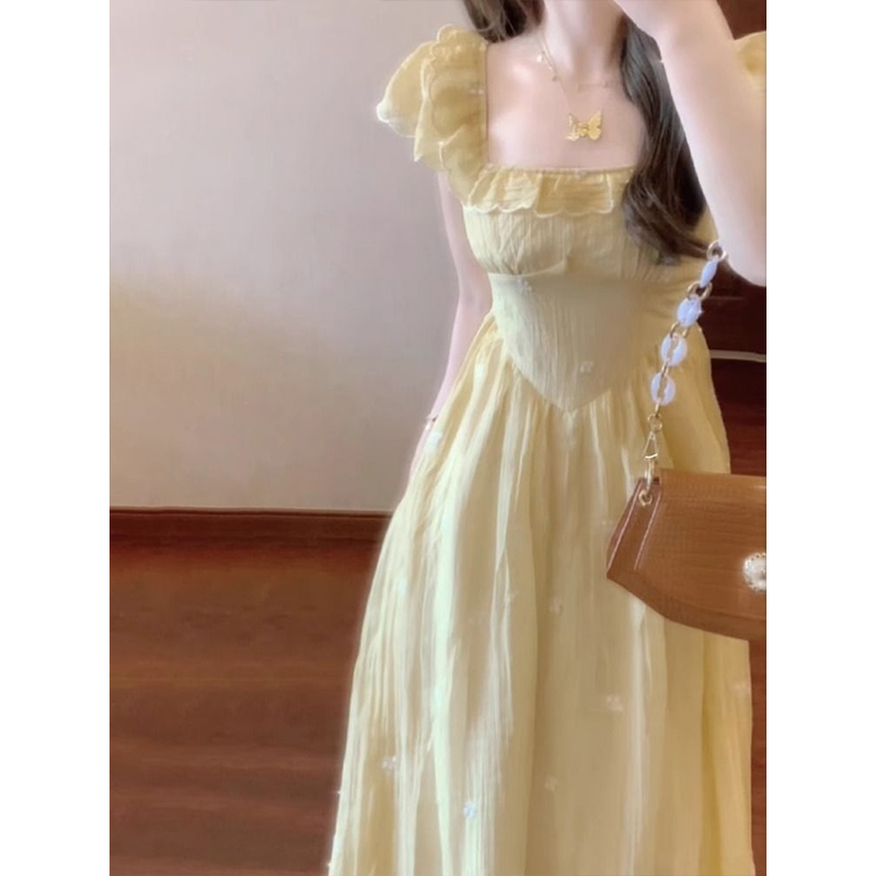 https://fulmo-img-server.com/flowerdress/5edafbaa-abfd-4ea3-ab42-d5cd6a59dc8a.jpg