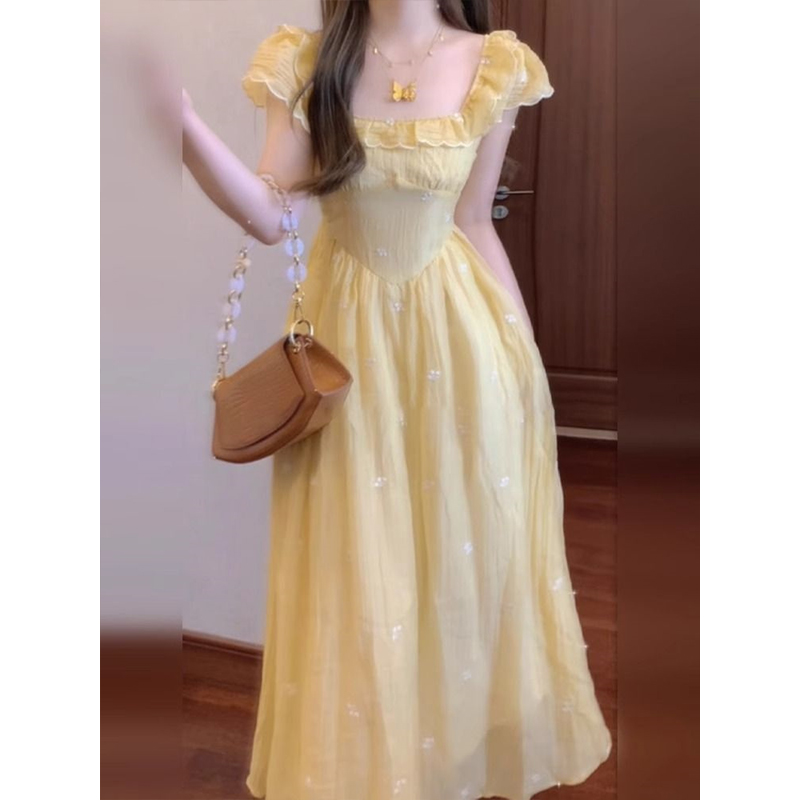 https://fulmo-img-server.com/flowerdress/681d6b98-ad0e-4726-a82d-c666809ce6ef.jpg