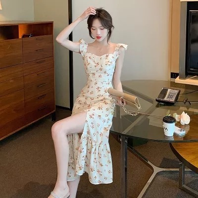 花柄ワンピース 優美フリル肩飾り 小花柄ロングワンピース