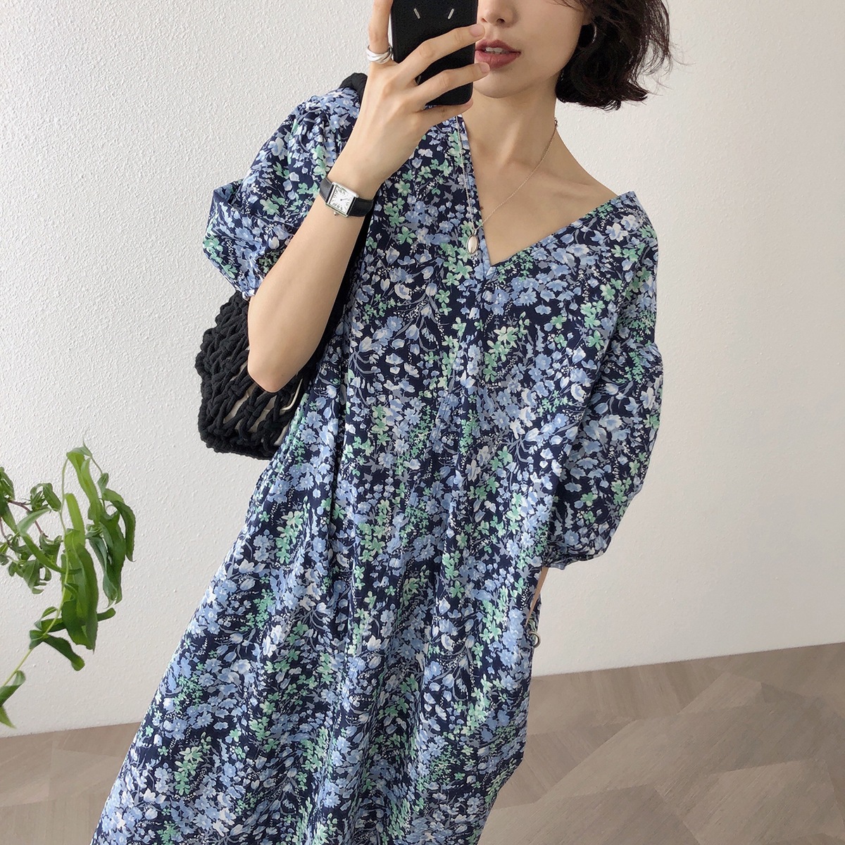花柄ワンピース 優美な小花散りばめロング丈ワンピース