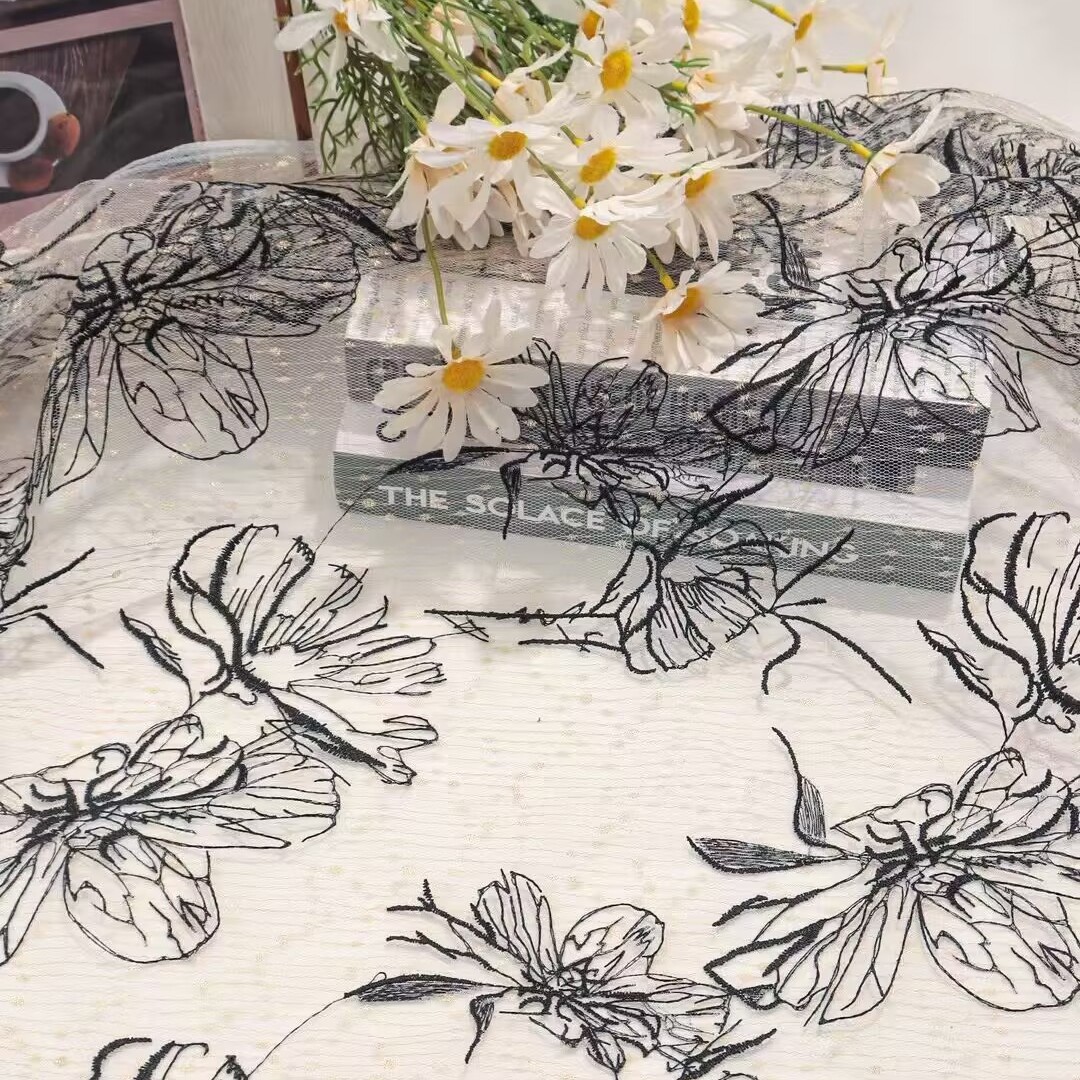 花柄ワンピース 線描き花刺繍レースワンピース