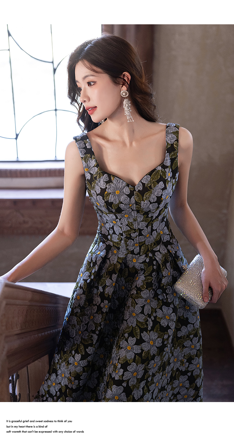 https://fulmo-img-server.com/flowerdress/e8806824-7554-4689-8657-a13872c78a95.jpg