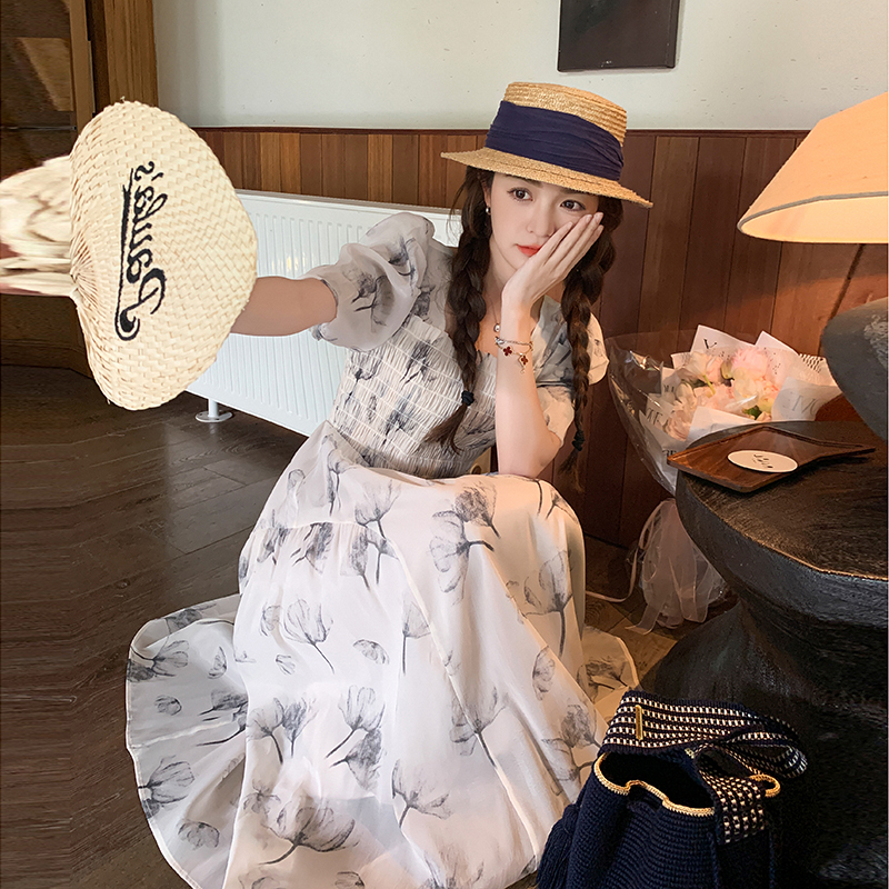 https://fulmo-img-server.com/flowerdress/fff69629-a379-4aaa-94d4-f38482c1f0f7.jpg