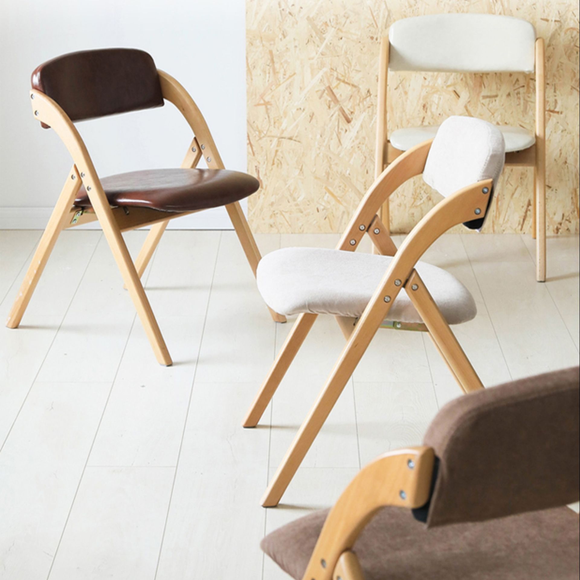 https://fulmo-img-server.com/foldseat/1758006270970_1j5g7wzq_e7o0wbn5.jpeg