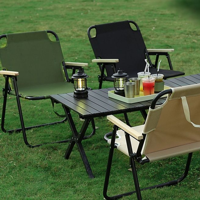  木製肘掛け付き軽量ファブリック張り折りたたみ椅子