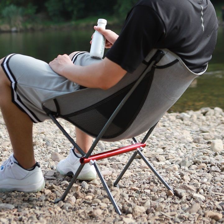 折りたたみ椅子 超軽量メッシュ背もたれ付き三脚式折りアウトドアたたみ椅子