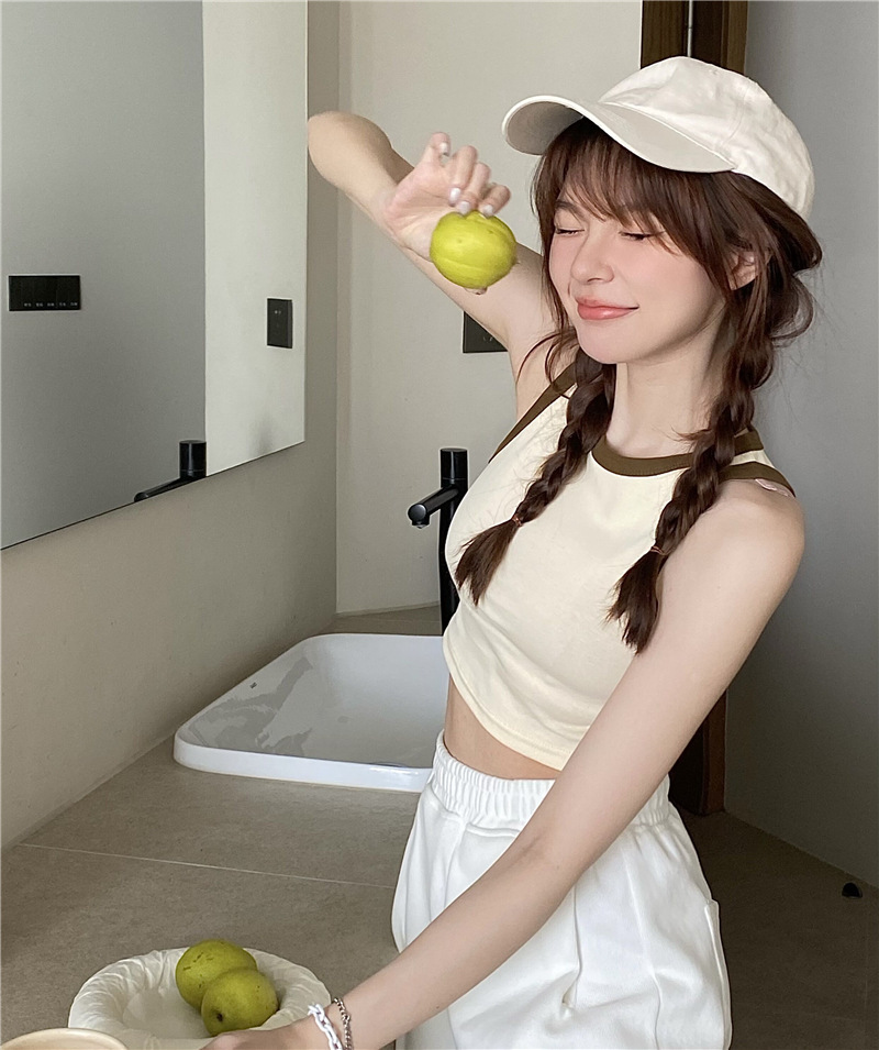 シンプルスポーツタンクトップ