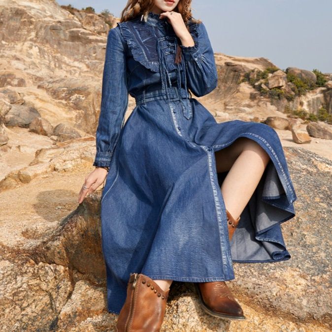 襟元フリルデニム生地長袖ベルト付きワンピース