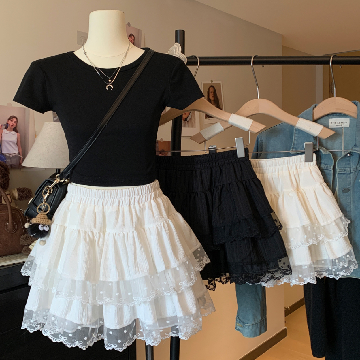 フリル多段ティアードレース刺繍ミニスカート