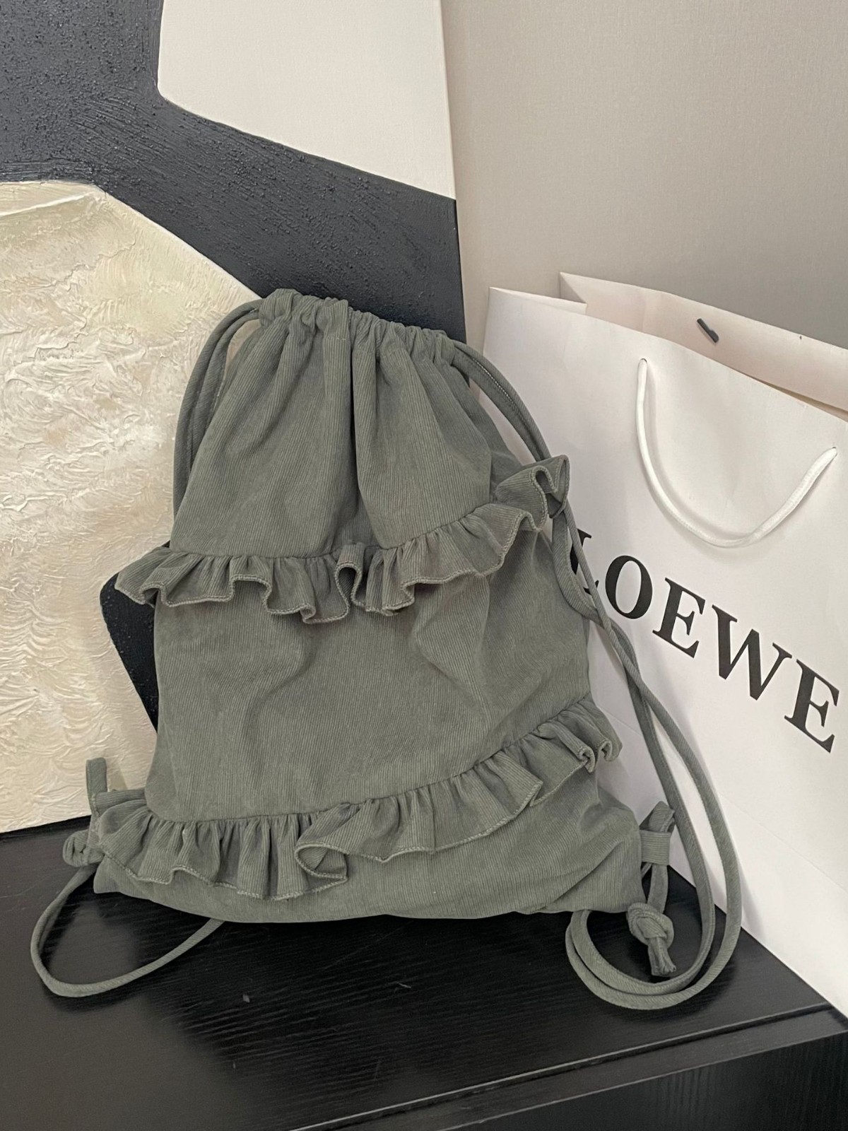 フリルバッグふんわりフリル巾着型