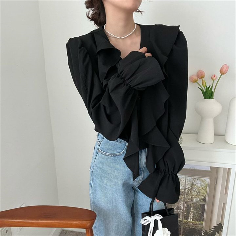 https://fulmo-img-server.com/frill-macherie/d24c10b0-543c-4551-b6a3-55cbd3b330bc.jpg