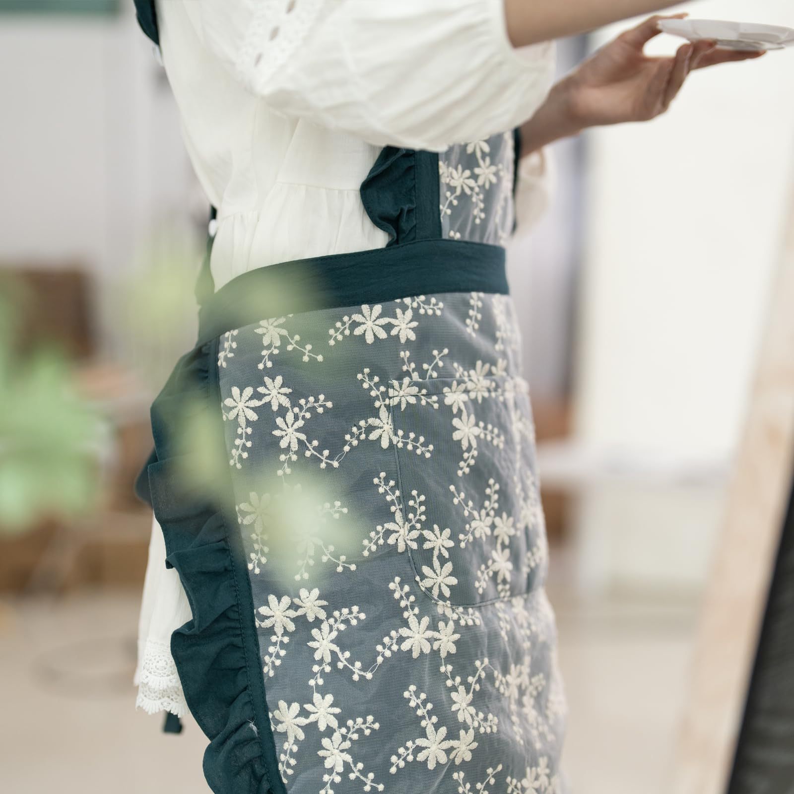 小花柄刺繍レース生地フリルエプロン