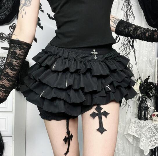 黒ゴシック風フリル段重ねミニスカート