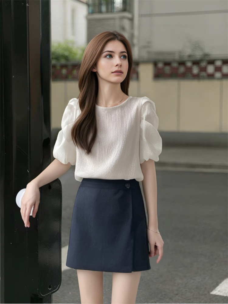 https://fulmo-img-server.com/frillista/0fbb02d8-c353-4cf3-818e-b5173a646594.jpg