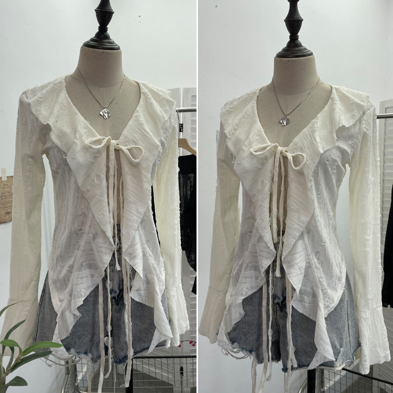  花柄ジャガード襟リボン付き多段フリルブラウス