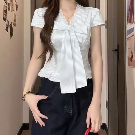 フリルブラウス 優美リボン結びフロントフリルブラウス
