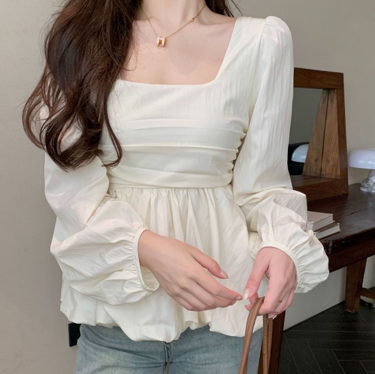 https://fulmo-img-server.com/frillista/1755925884950_mdx78trj_vr02ubfx.jpeg
