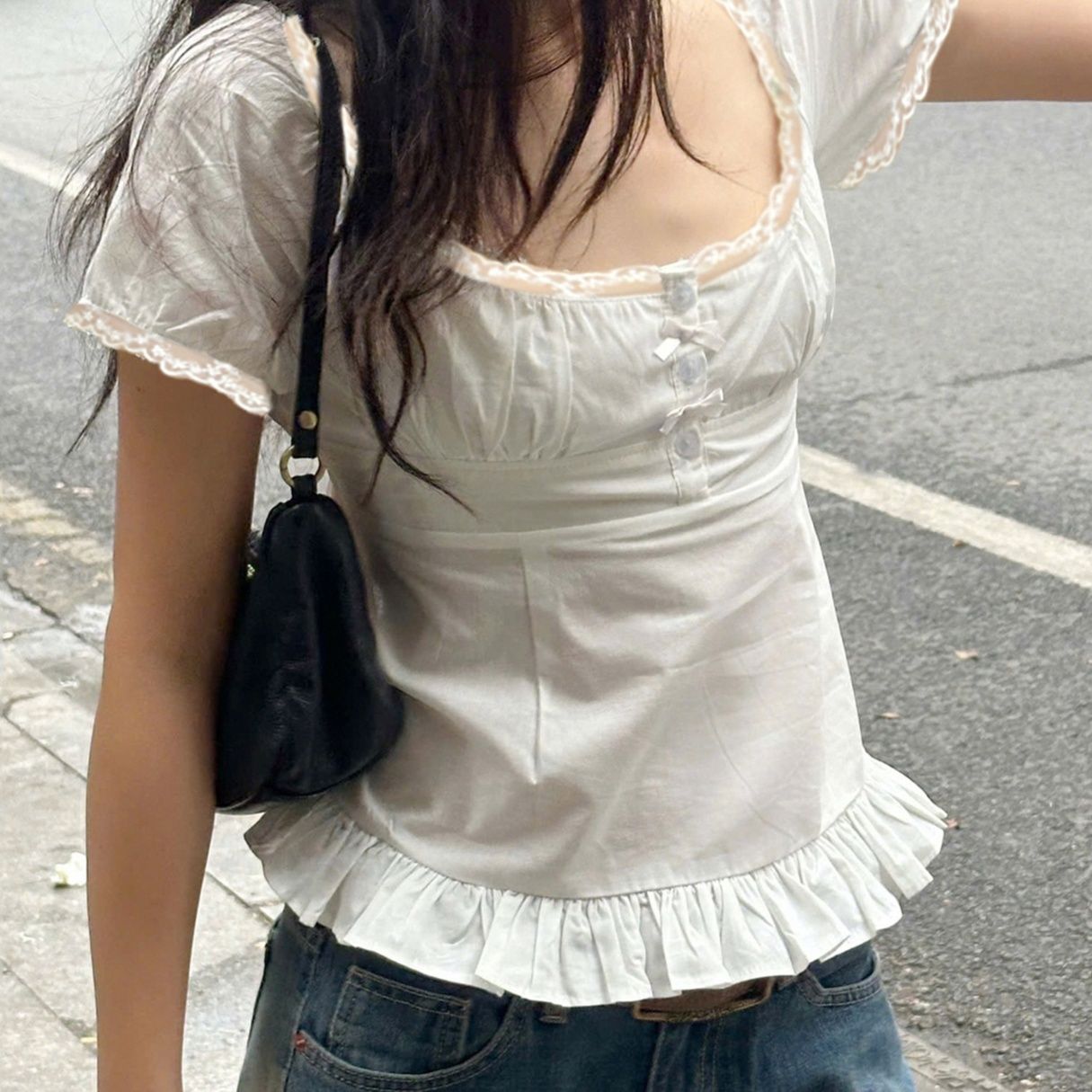 https://fulmo-img-server.com/frillista/1756178867405_dl829c38_tz6om66b.jpeg