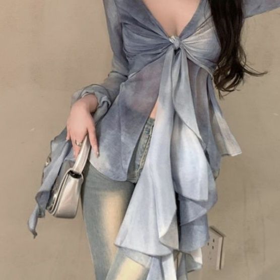  透け感シアー素材ティアードフリル袖リボンブラウス