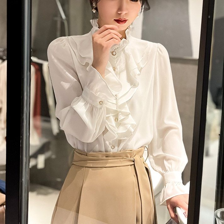 フリルブラウス 立体フリル襟元華やか長袖ブラウス