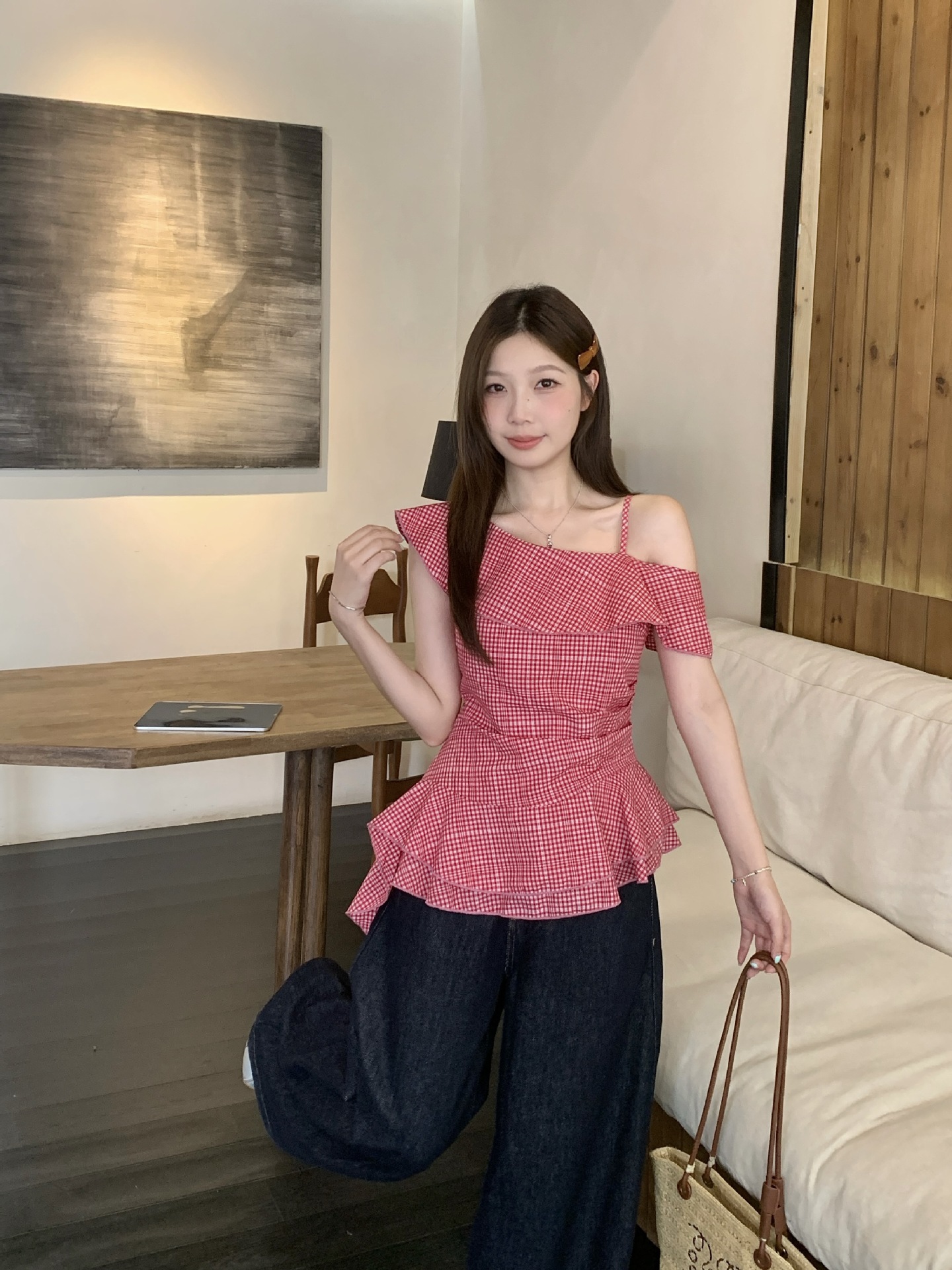 https://fulmo-img-server.com/frillista/35c2fbce-83ad-4fb5-9679-ccfcd725c4f4.jpg