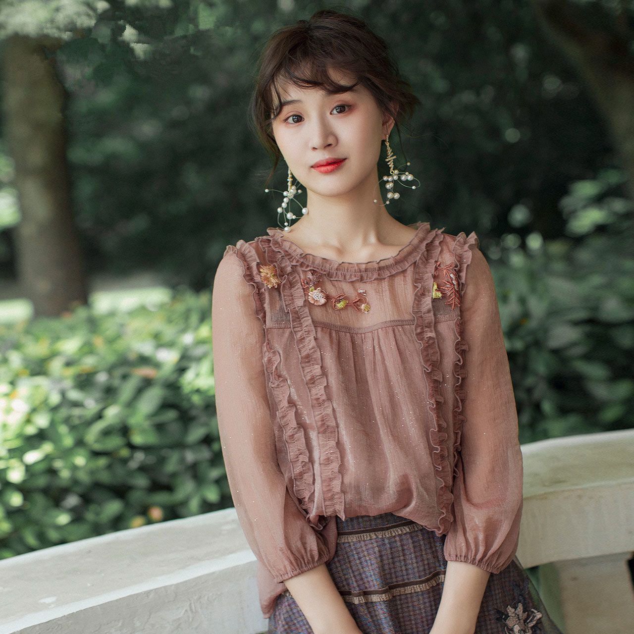 https://fulmo-img-server.com/frillista/41bc2233-dcb2-4423-a609-3a8048ce5a6f.jpg