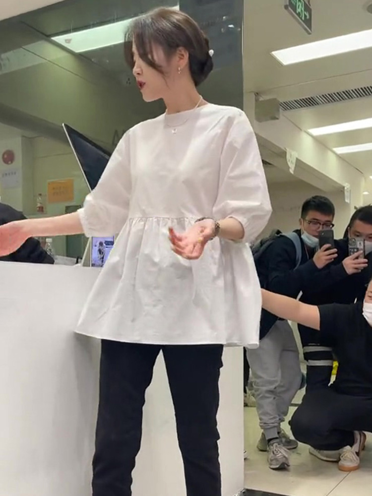 フリルブラウス 優雅な裾フリルペプラムブラウス