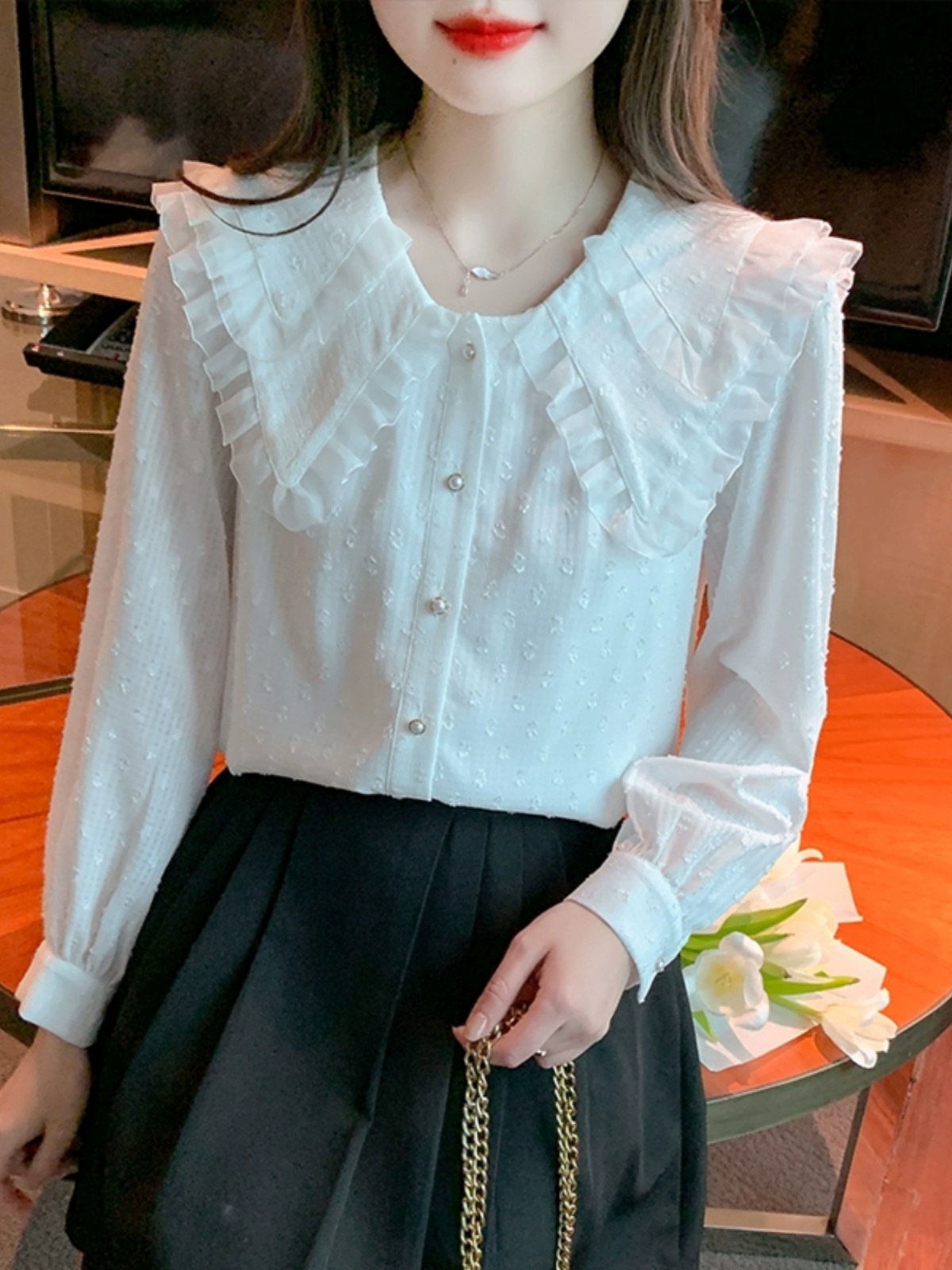 https://fulmo-img-server.com/frillista/4951e850-236b-45e1-887c-979470e99700.jpg