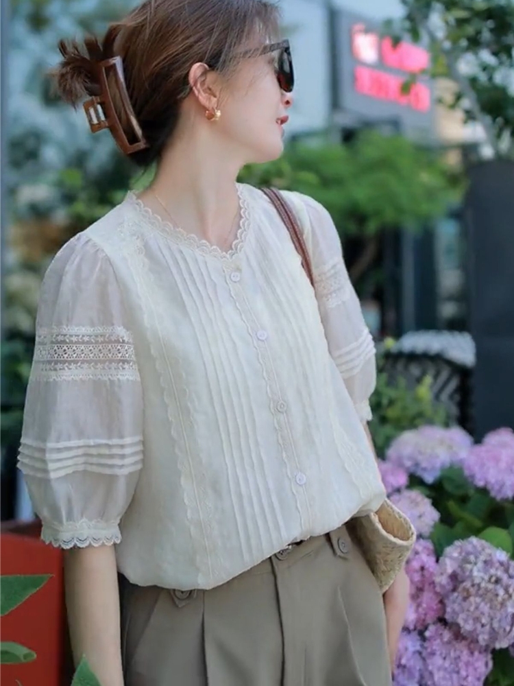 https://fulmo-img-server.com/frillista/4c0f2438-7ae5-4b38-bc72-debc1e15b9b7.jpg
