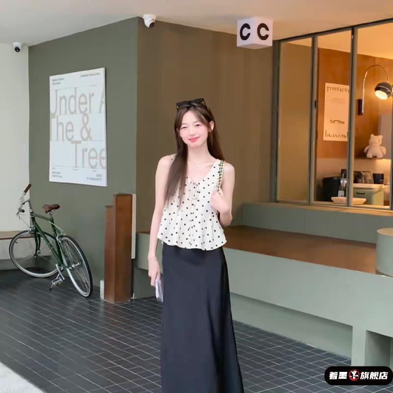 https://fulmo-img-server.com/frillista/549a43b8-3467-4472-99d9-d72974781b78.jpg