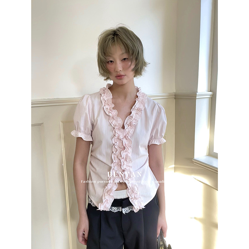 フリルブラウス 優美なフロントフリルブラウス