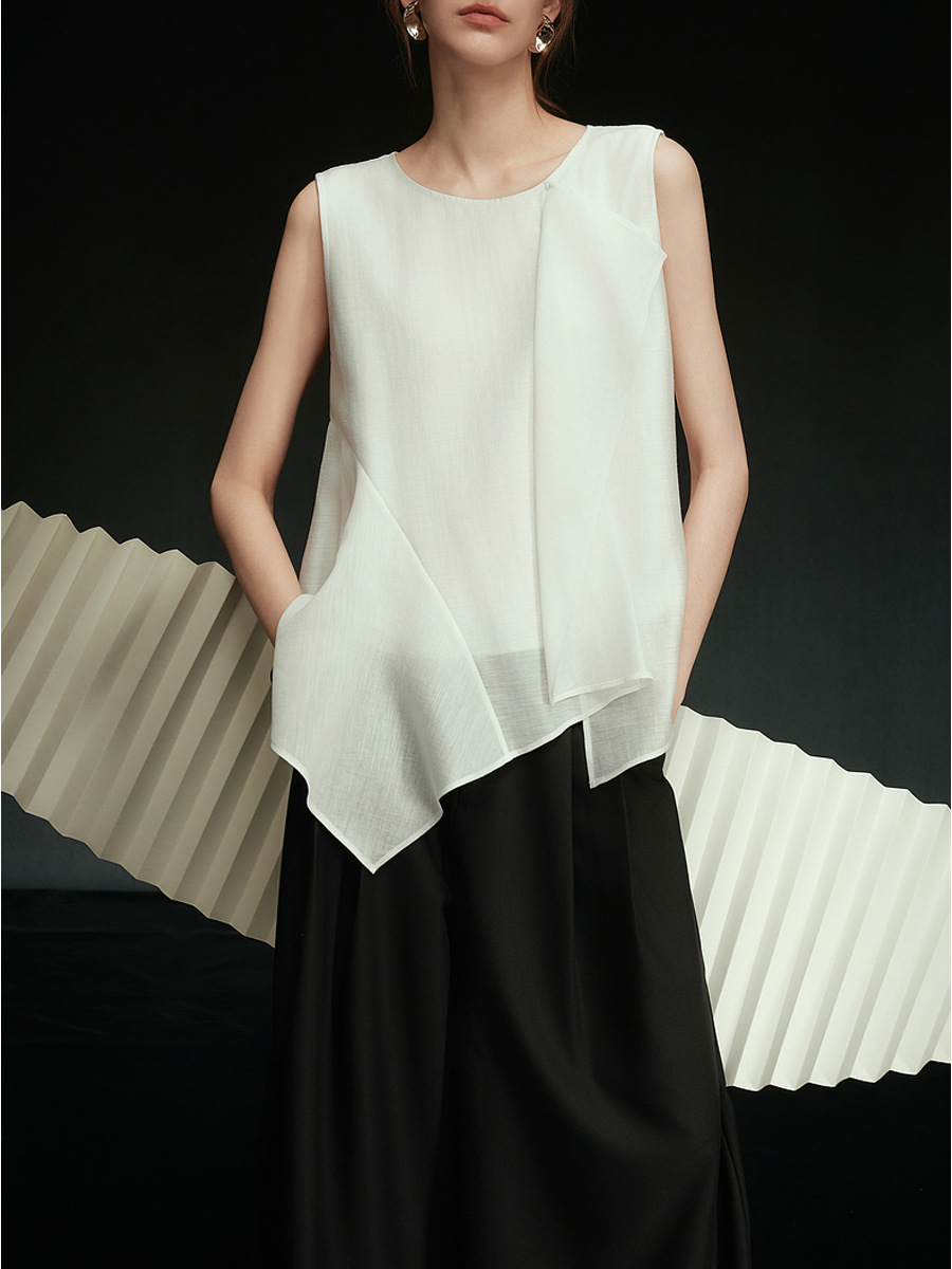 不規則裾デザイン ノースリーブフリルブラウス