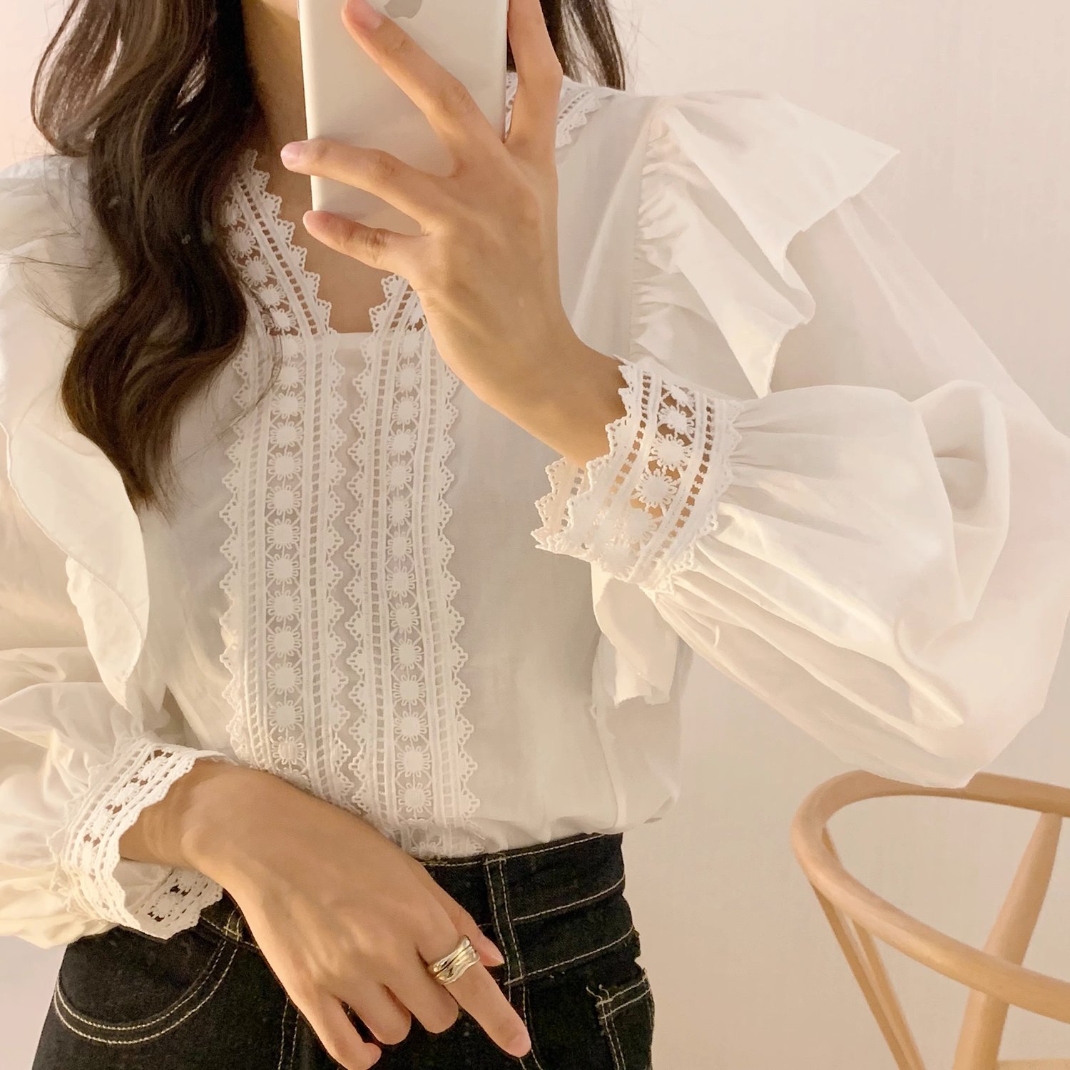https://fulmo-img-server.com/frillista/7fd0e624-9244-425c-851f-943a0e33df39.jpg