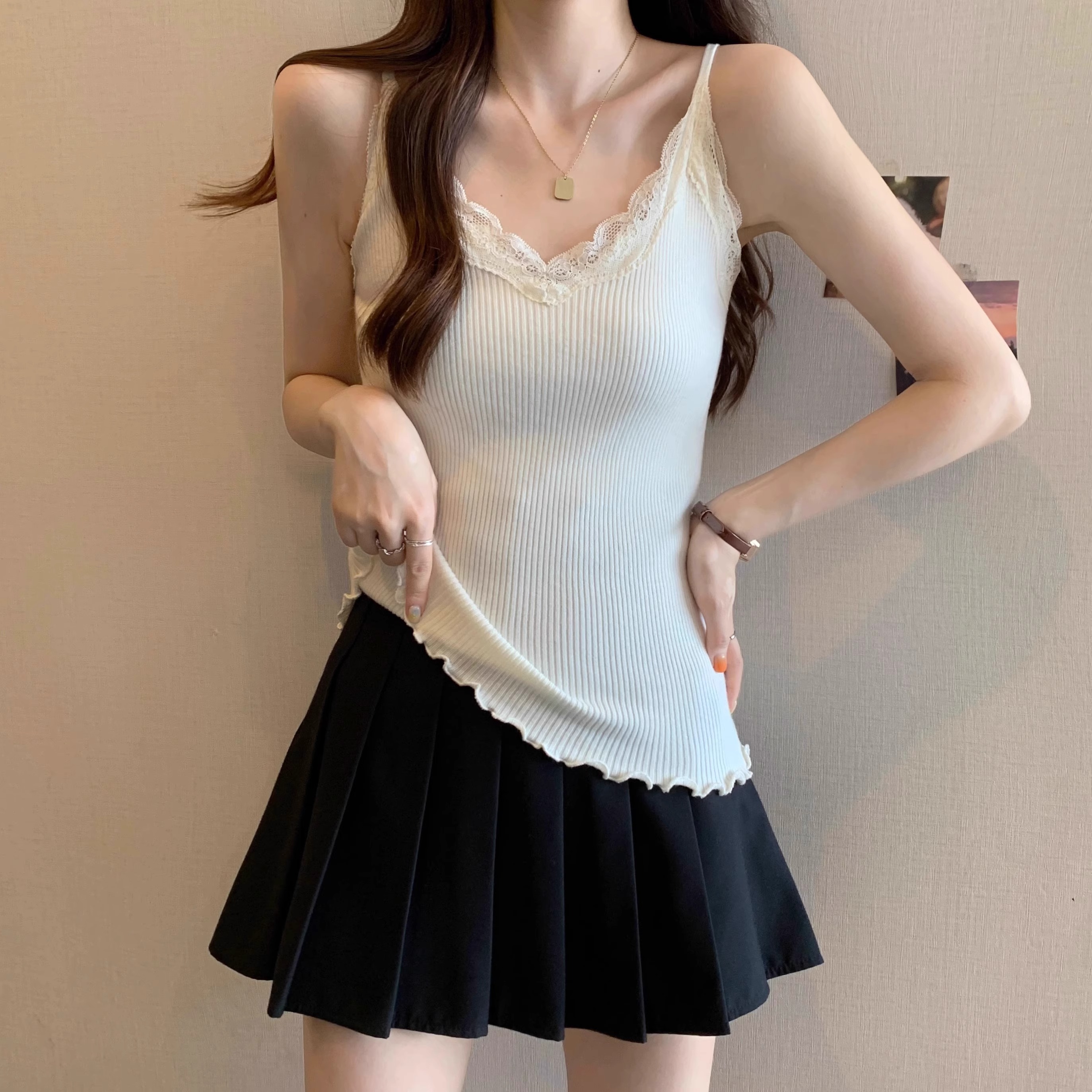 https://fulmo-img-server.com/frillista/83504865-60dc-4172-ba5a-ef364f87b43d.jpg