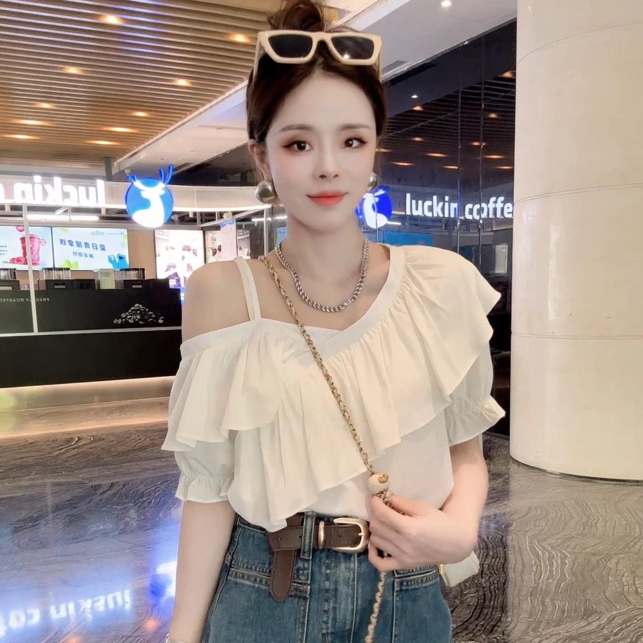 https://fulmo-img-server.com/frillista/8863f937-1768-47ce-90a6-92bd957f7b60.jpg