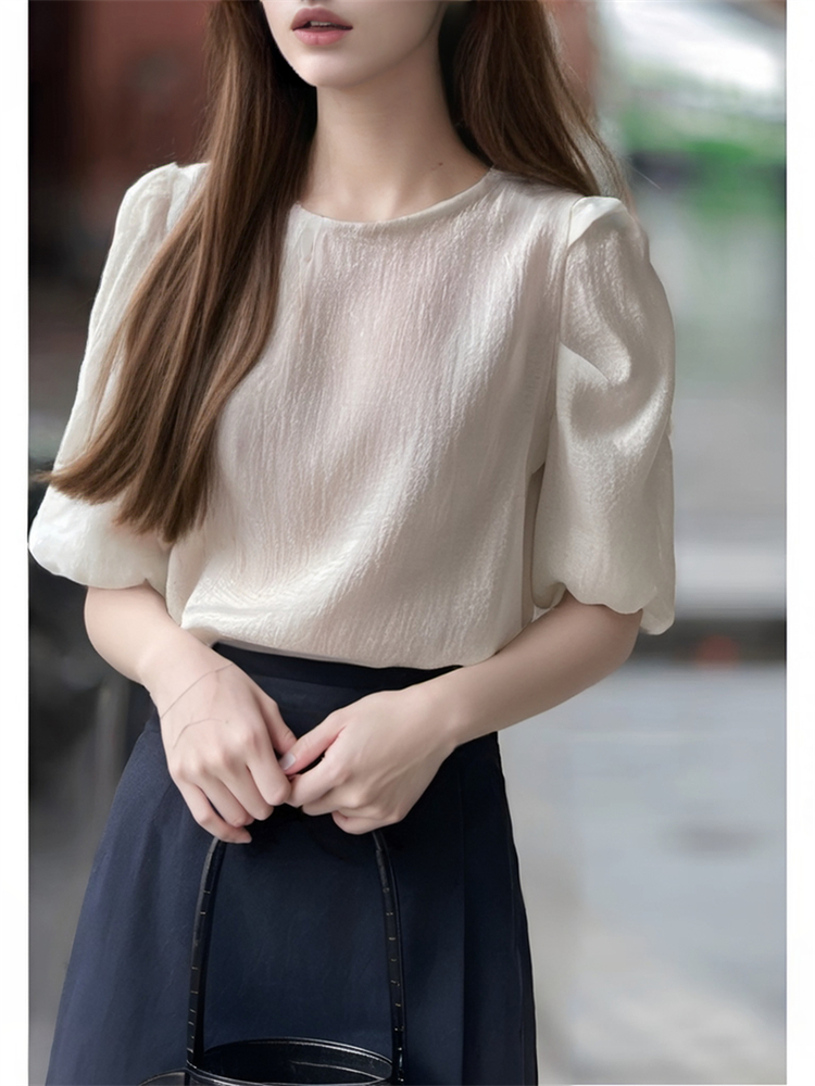 https://fulmo-img-server.com/frillista/954bd94b-a6e8-42b7-bdb6-8c40123747e2.jpg