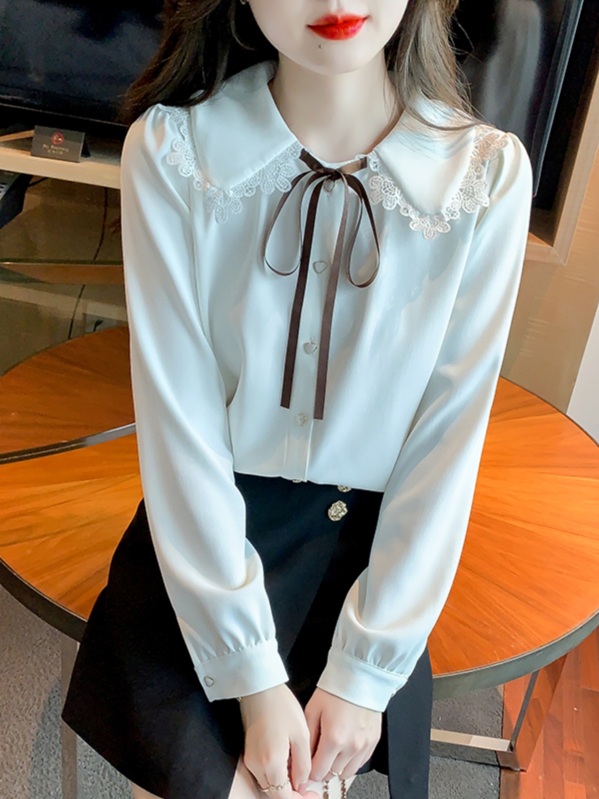 https://fulmo-img-server.com/frillista/b26eaf32-c99d-45fd-8ec5-b7dd56b32c29.jpg