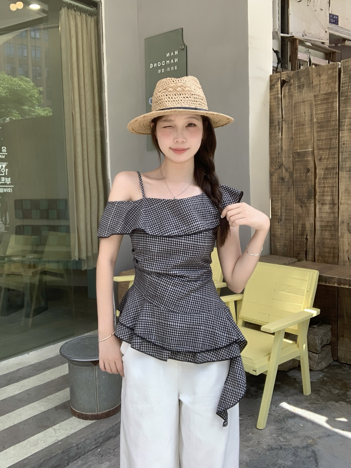 https://fulmo-img-server.com/frillista/c0d06e60-0cb6-4763-a572-b7ead06f20d1.jpg