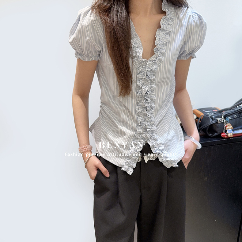 フリルブラウス 優美なフロントフリルブラウス