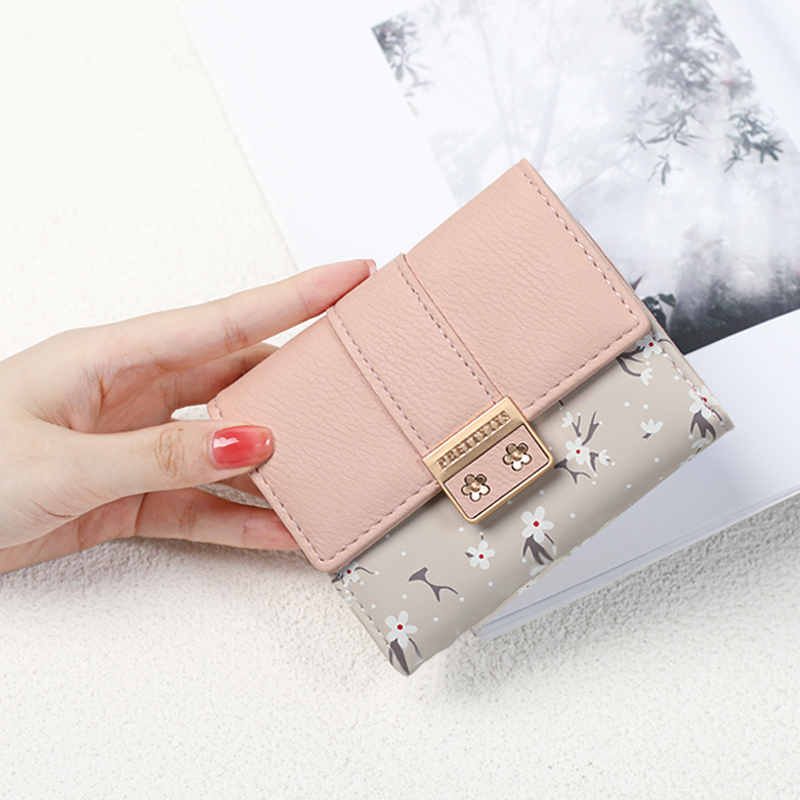 レディース二つ折り財布 花柄プリント金具留めレディース二つ折り財布