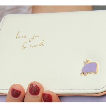 レディース二つ折り財布 小象チャーム付き上質レザーコンパクト二つ折り財布