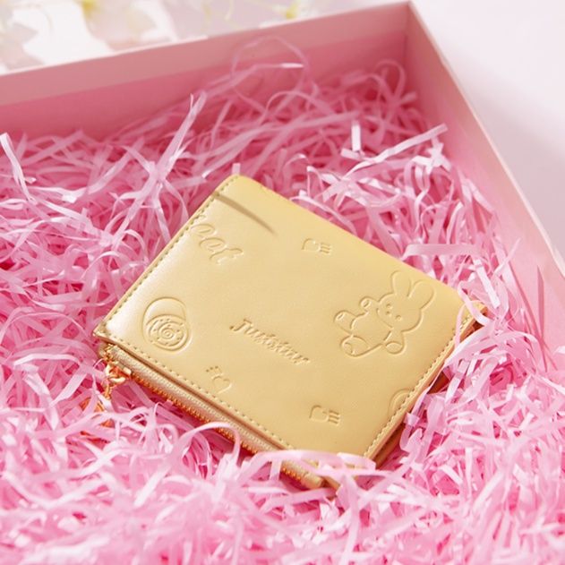 レディース二つ折り財布 うさぎ刺繍デザイン二つ折り財布ハートチャーム付き