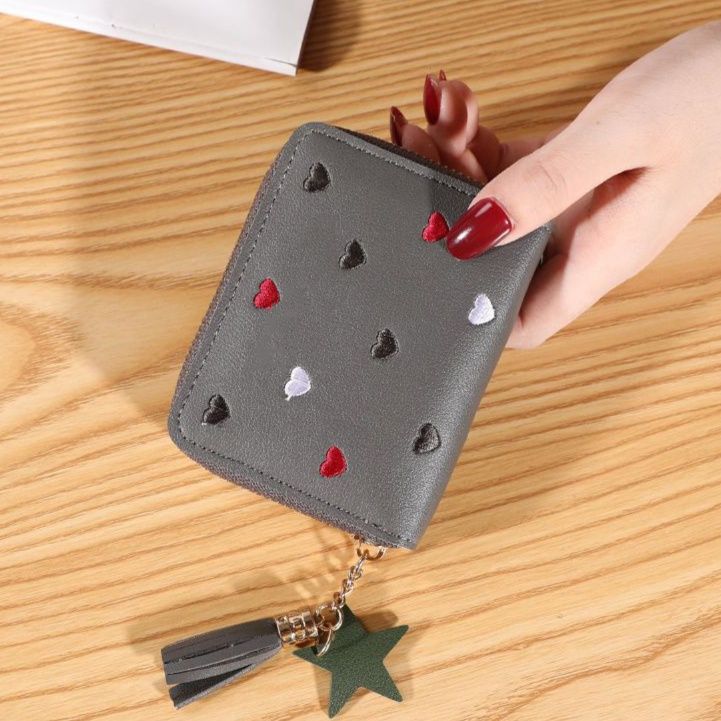 レディース二つ折り財布 ハート刺繍タッセル付き二つ折りミニ財布