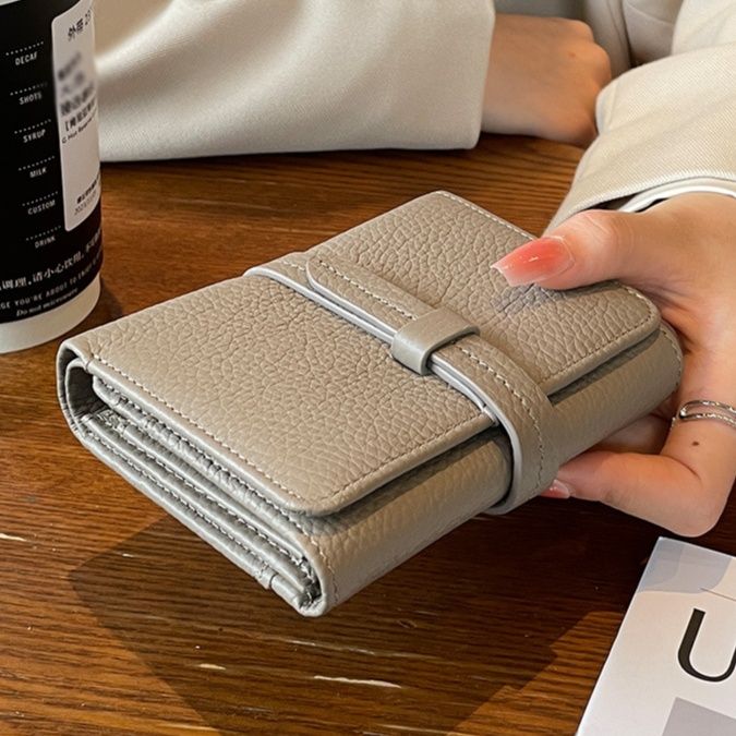 レディース二つ折り財布コンパクト 型押しレザーベルトデザイン二つ折り財布